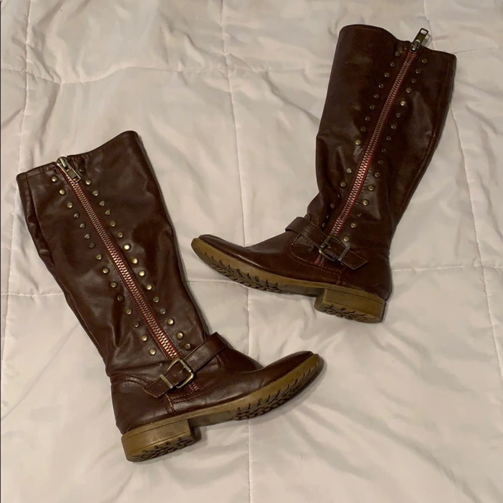 ADORABLE, tall boots!